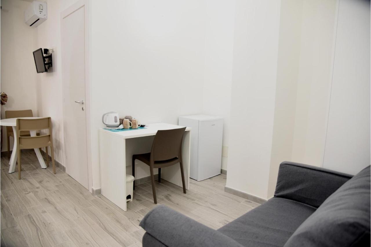 In Centro Rooms Vicino Cefalu Self-Chek-In Campofelice Di Roccella Exterior foto