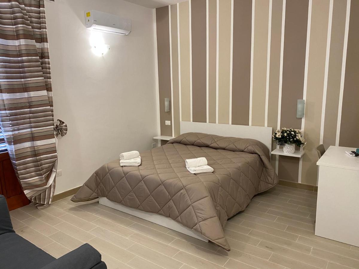 In Centro Rooms Vicino Cefalu Self-Chek-In Campofelice Di Roccella Exterior foto